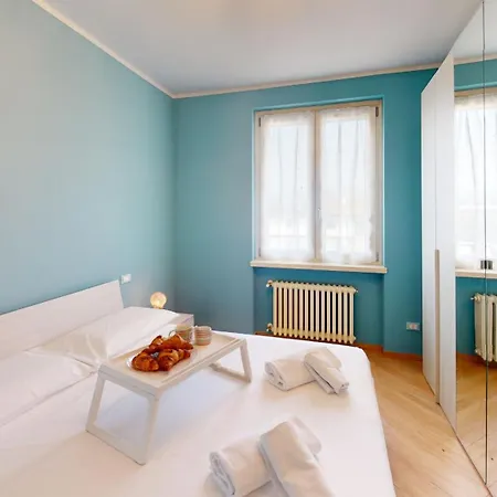 Pinko House By Bookinggardalake Apartment Manerba del Garda