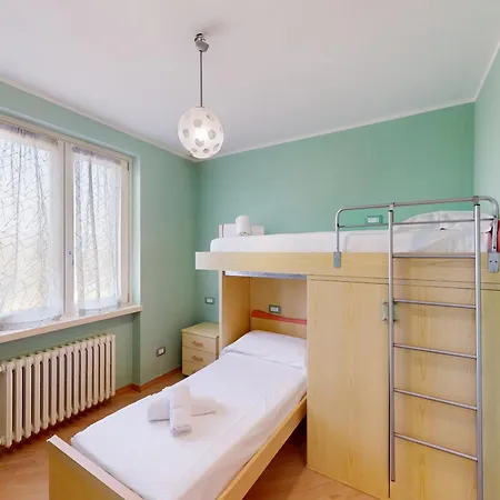 Apartment Pinko House By Bookinggardalake Manerba del Garda